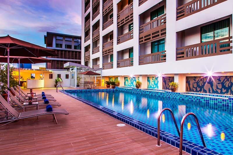 โรงแรมเมเปิล