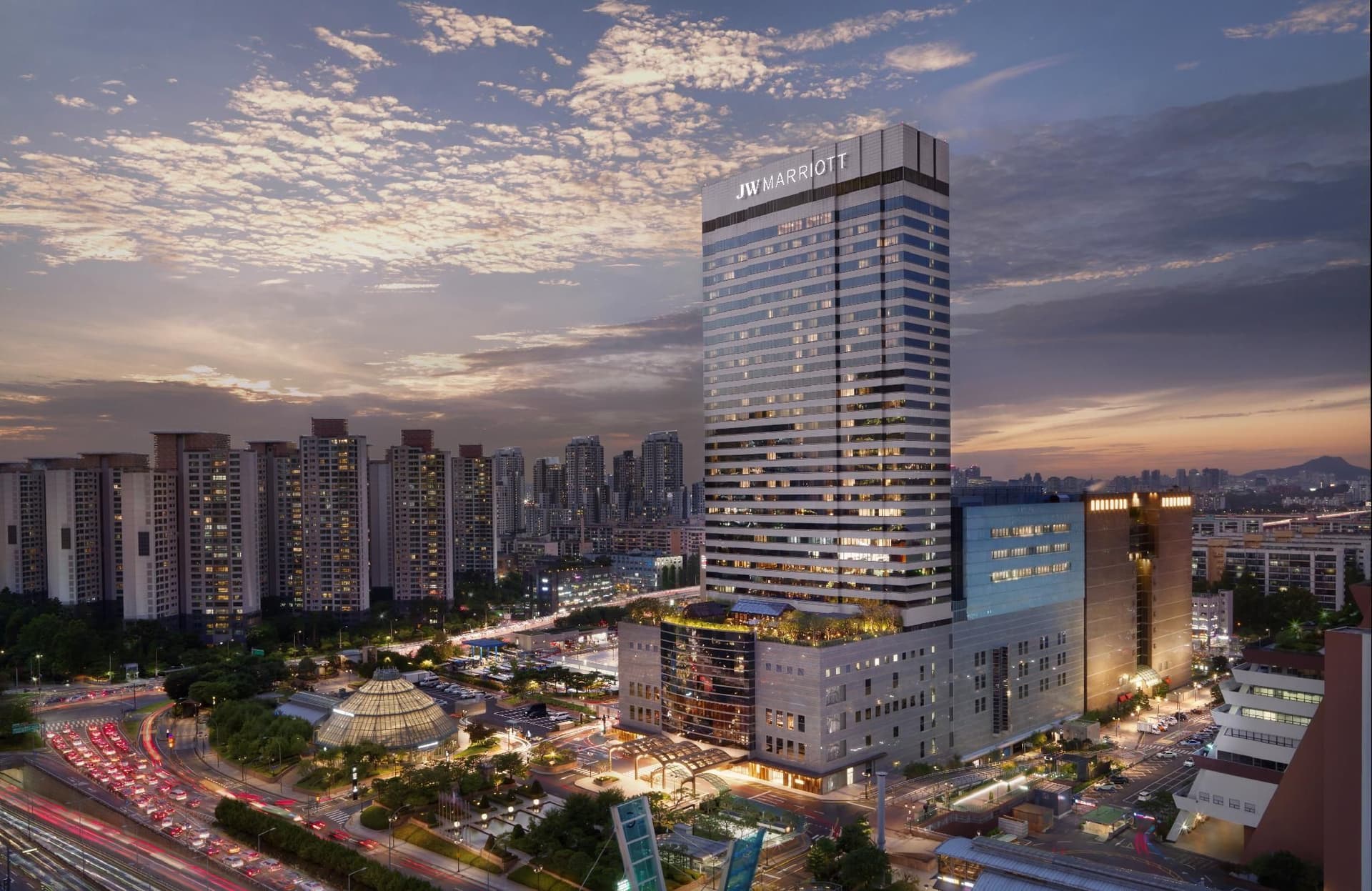 โรงแรมเจดับบลิว แมริออท โซล โรงแรมเจดับบลิว แมริออท โซล