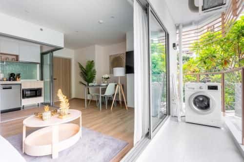 Phyll Phuket by Nla