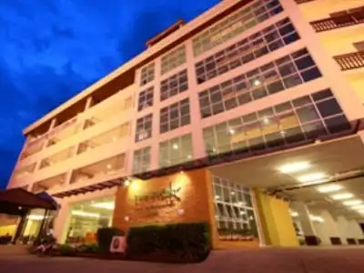 โรงแรมเดอะ เซน พัทยา