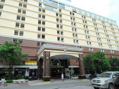 โรงแรมนิรันดร์ แกรนด์ โรงแรมนิรันดร์ แกรนด์