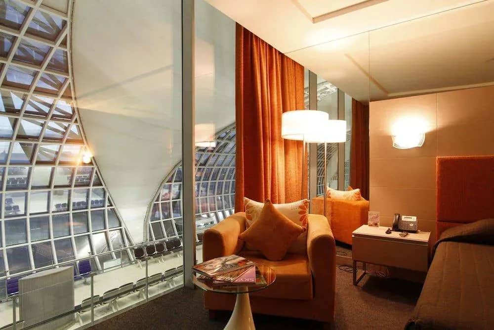 โรงแรม มิราเคิล ทรานซิท โรงแรม มิราเคิล ทรานซิท