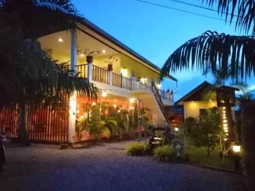 Bed & Breakfast To-Co