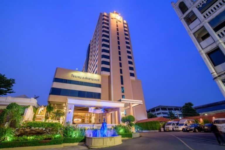 โรงแรมอเล็กซานเดอร์
