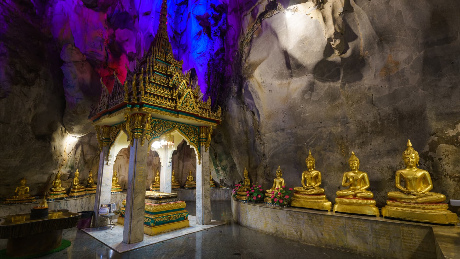 travel-story-1741333753_d9368360bf1fb8cb8333-0