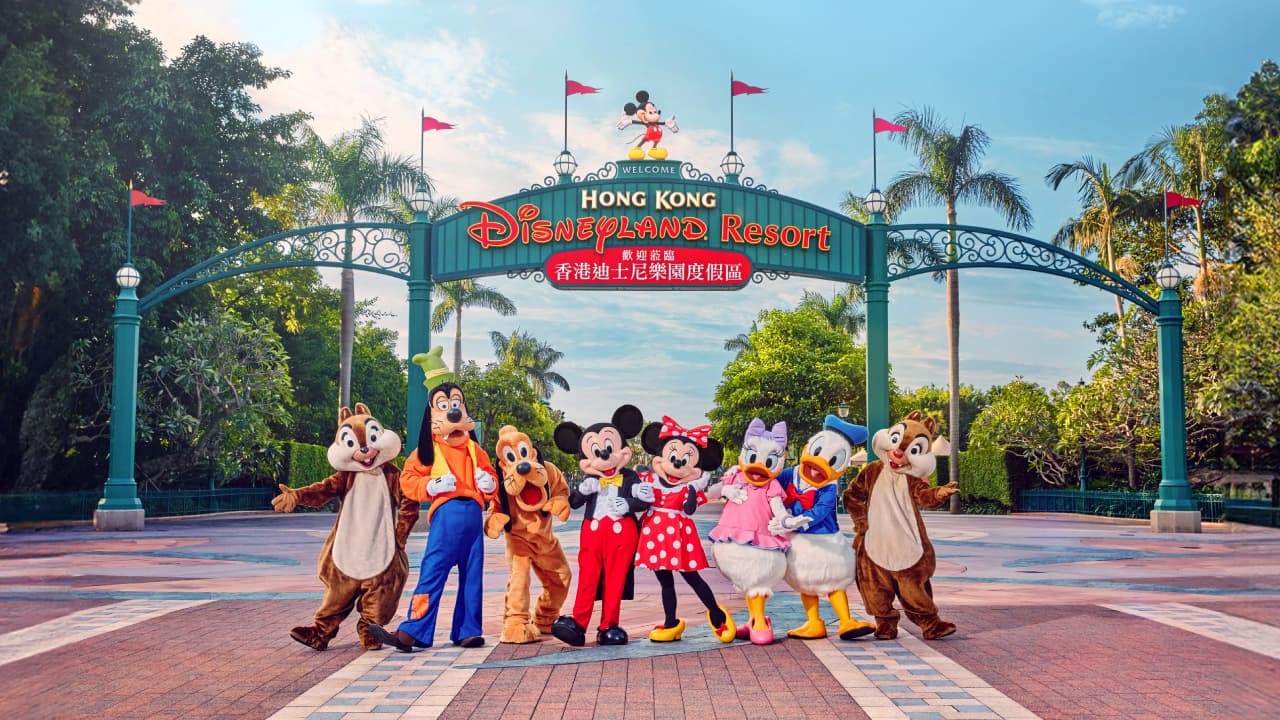 Hong Kong Disneyland A Guide to an Unforgettable Trip